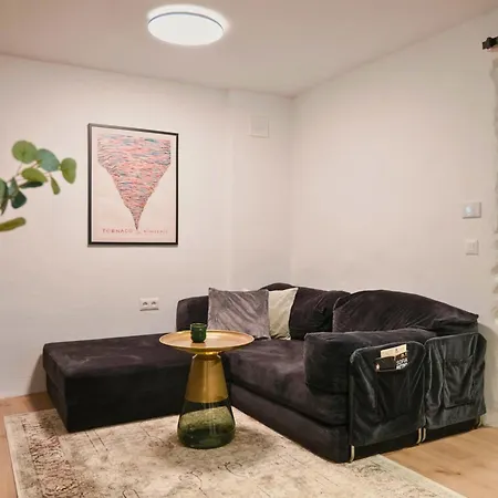 Boutique Near Borisova Garden & Center Apartamento *