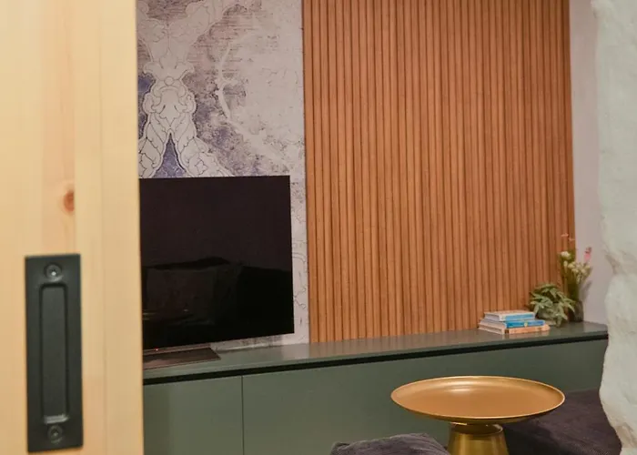 Quiet & Stylish In ソフィア